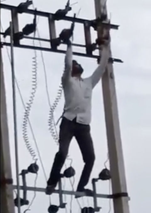 It's like pikachu for dumb people.